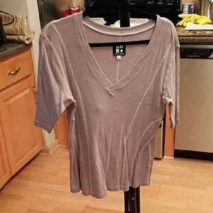 Women's V-Neck Short Sleeve Top - Light Purple